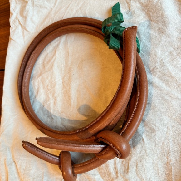 Mecha Mendez - Camel/British Luggage Brown Bucket Shoulder bag - Picture 9 of 12